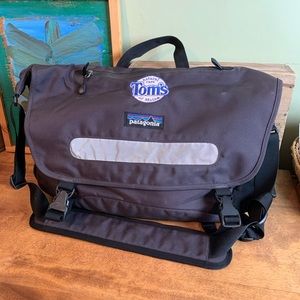 Patagonia Tom’s Of Maine Embroidered Messenger Bag